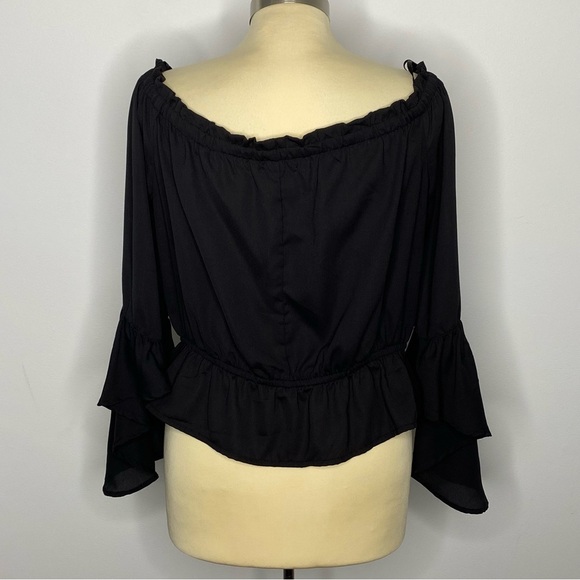 Express Off The Shoulder Black Bell Sleeve - Picture 4 of 10
